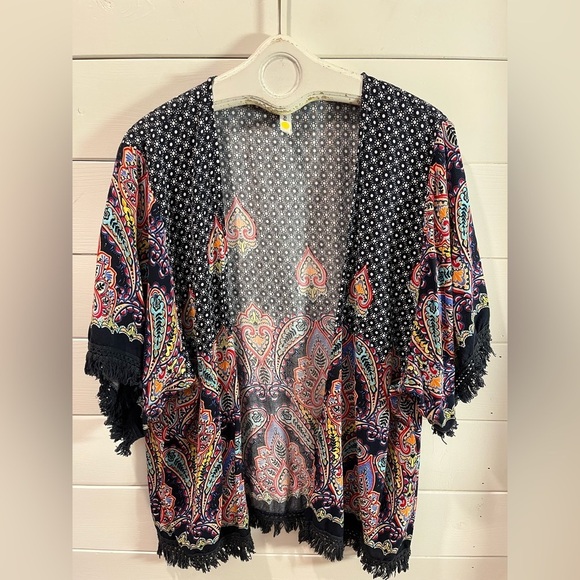 Azura Tops - AZURA – Size S (fits medium